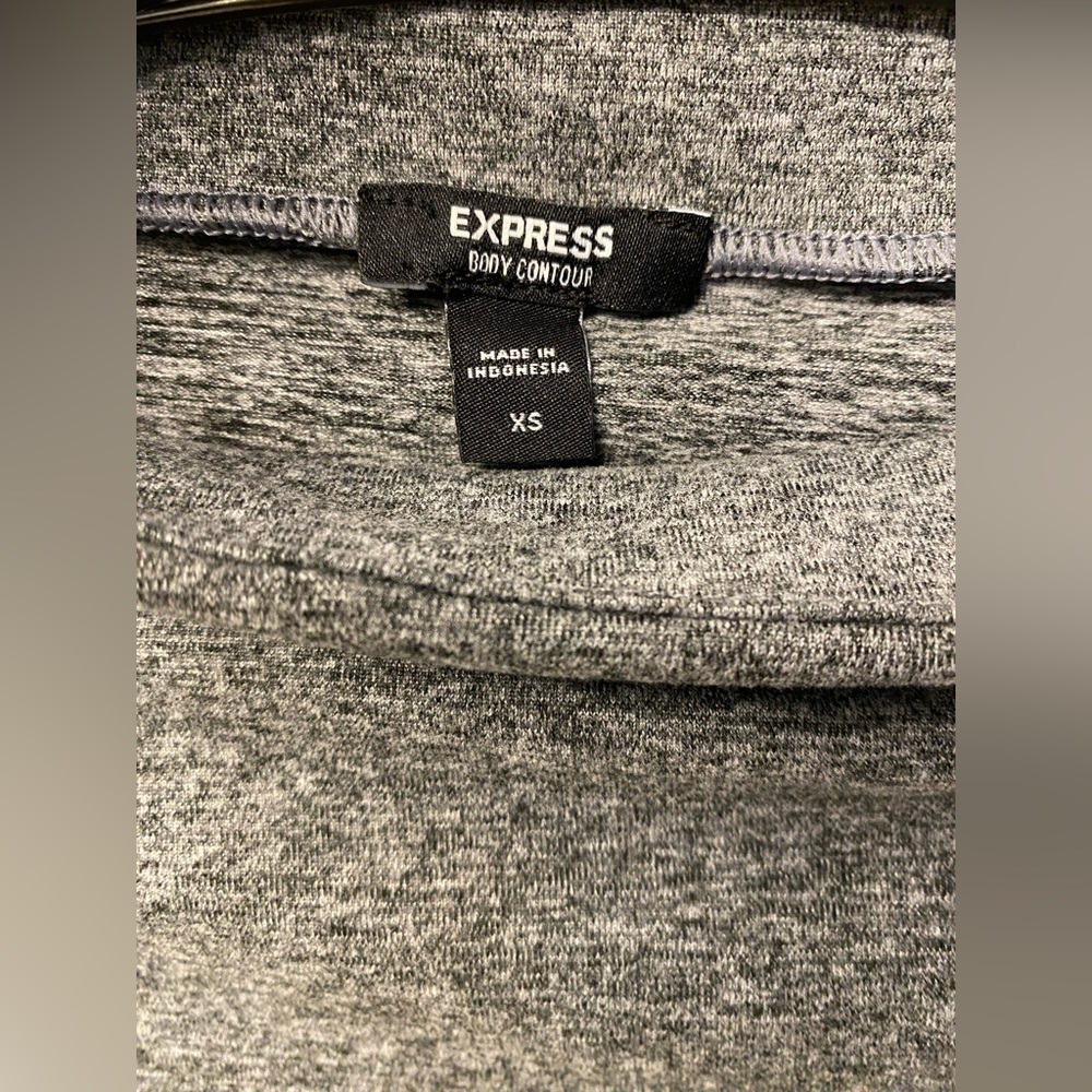 Express Top - Picture 2 of 2
